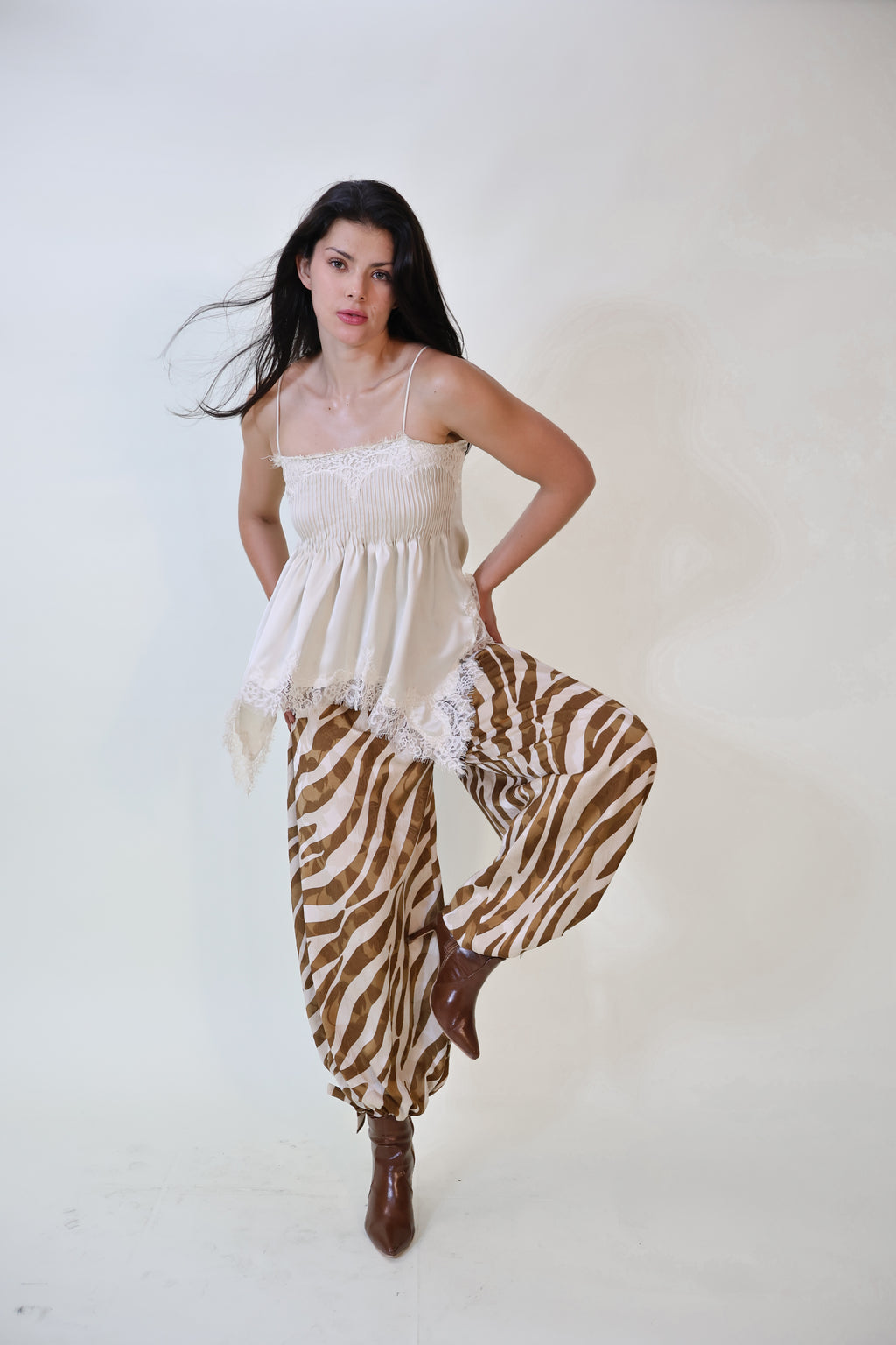 BLUSA PLIEGUES BEIGE