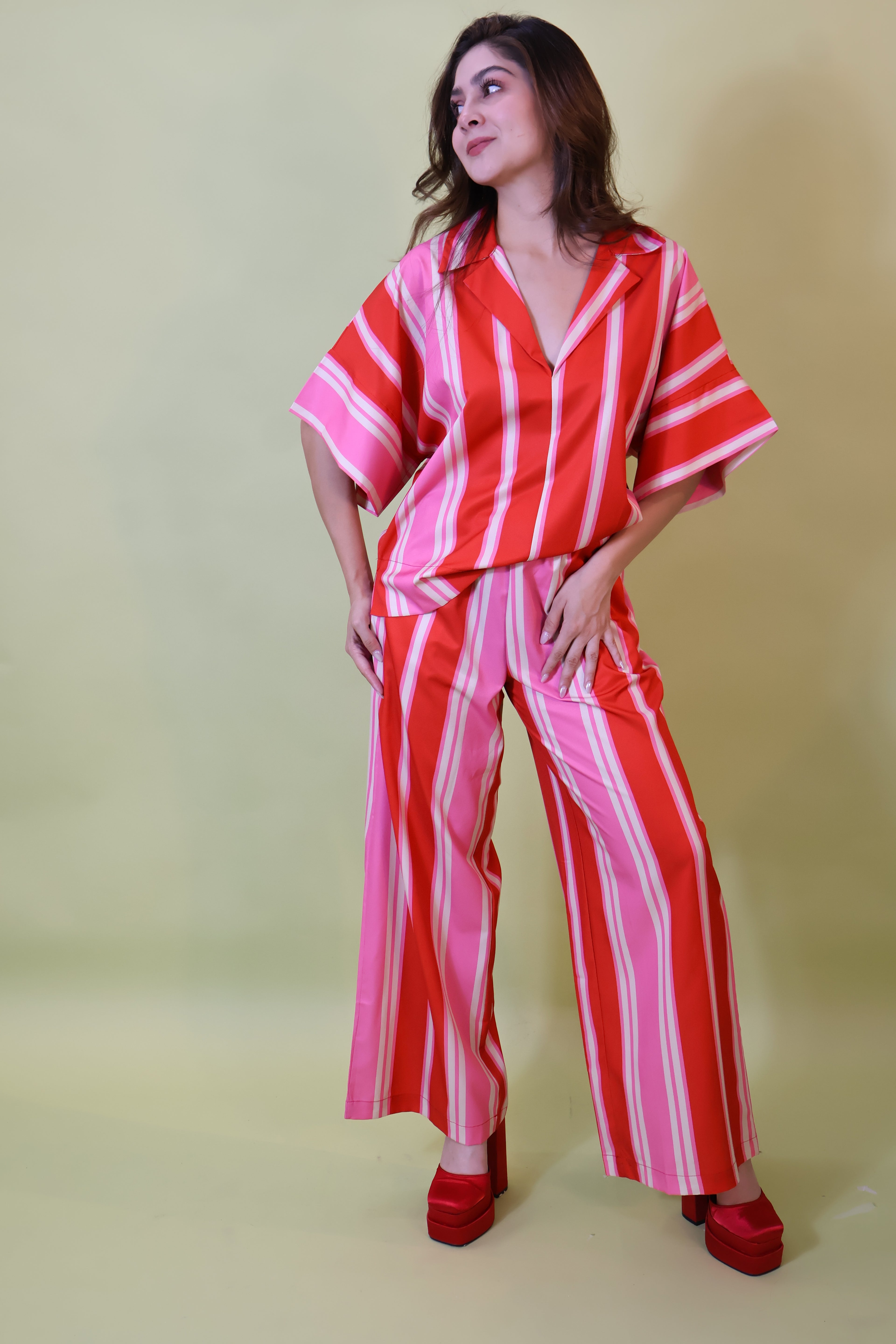 SET RAYAS