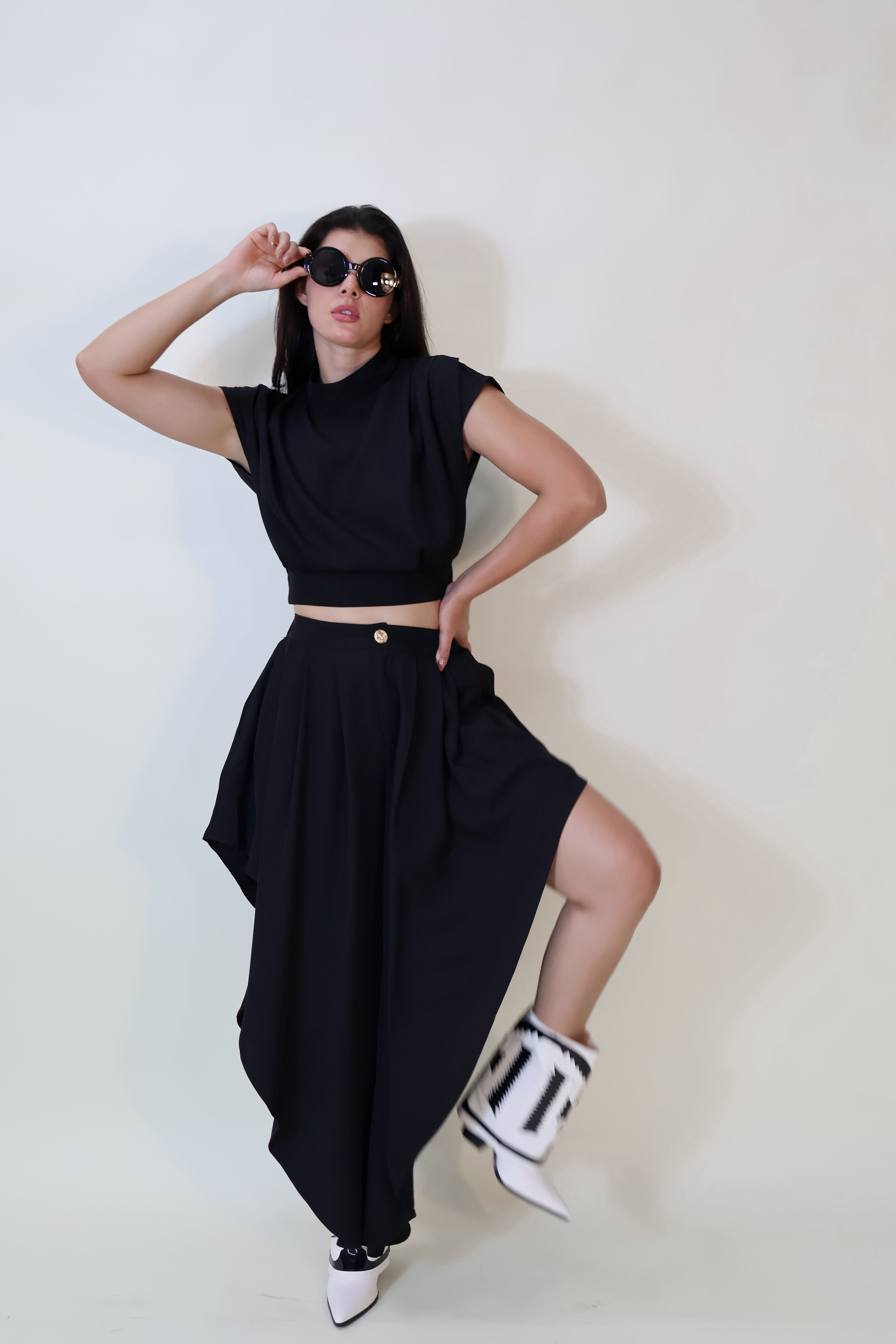 DUNNA BLACK